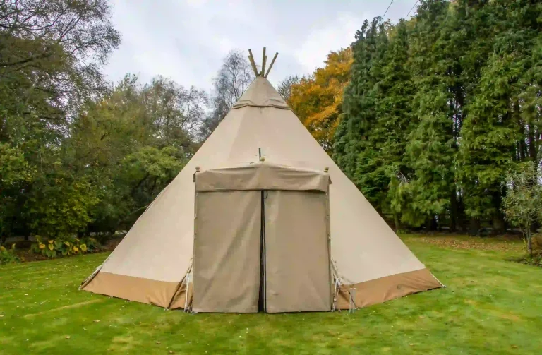 Midi Hat Tipi With an Entrance Porch 1